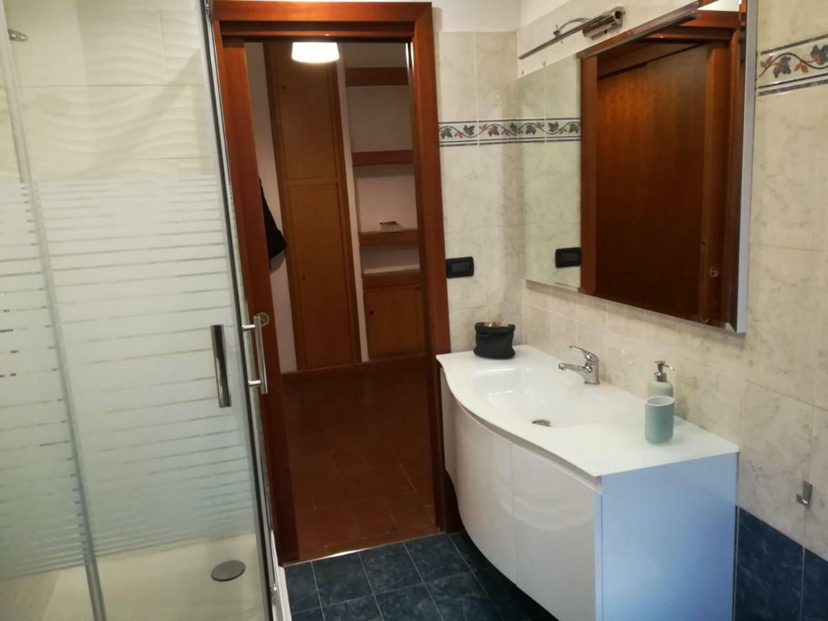 Roma Metro Furio Camillo Apartment ภายนอก รูปภาพ
